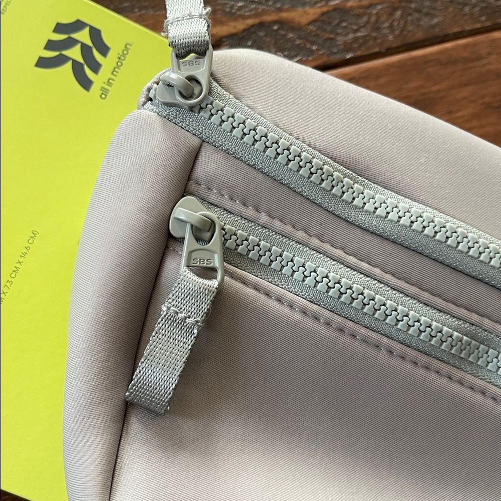 Premium Belt Bag - All In Motion™ - Gray - NWT - Picture 5 of 5